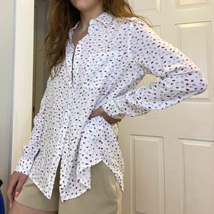 beachlunchlounge Hearts & Kisses Button-down Shirt
